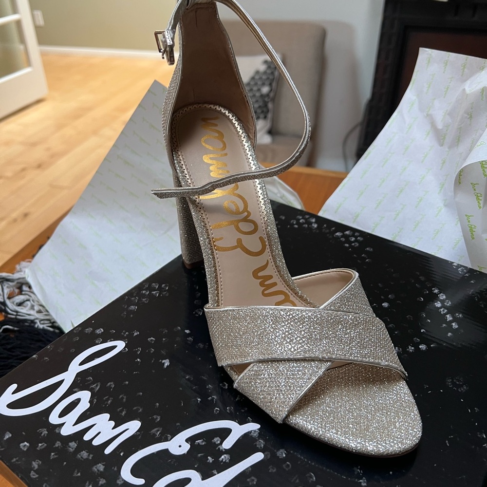 Brand new! Never worn! Sam Edelman heels in size 12.